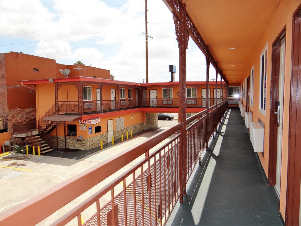 Travel Inn Los Angeles Exterior photo