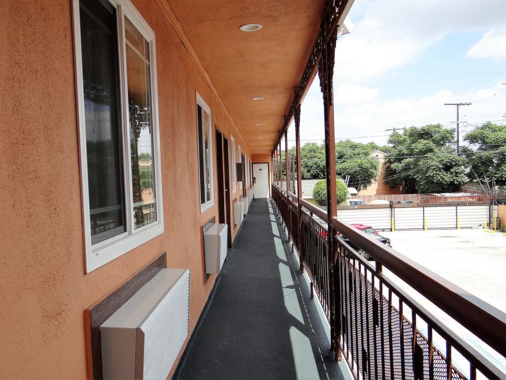 Travel Inn Los Angeles Exterior photo
