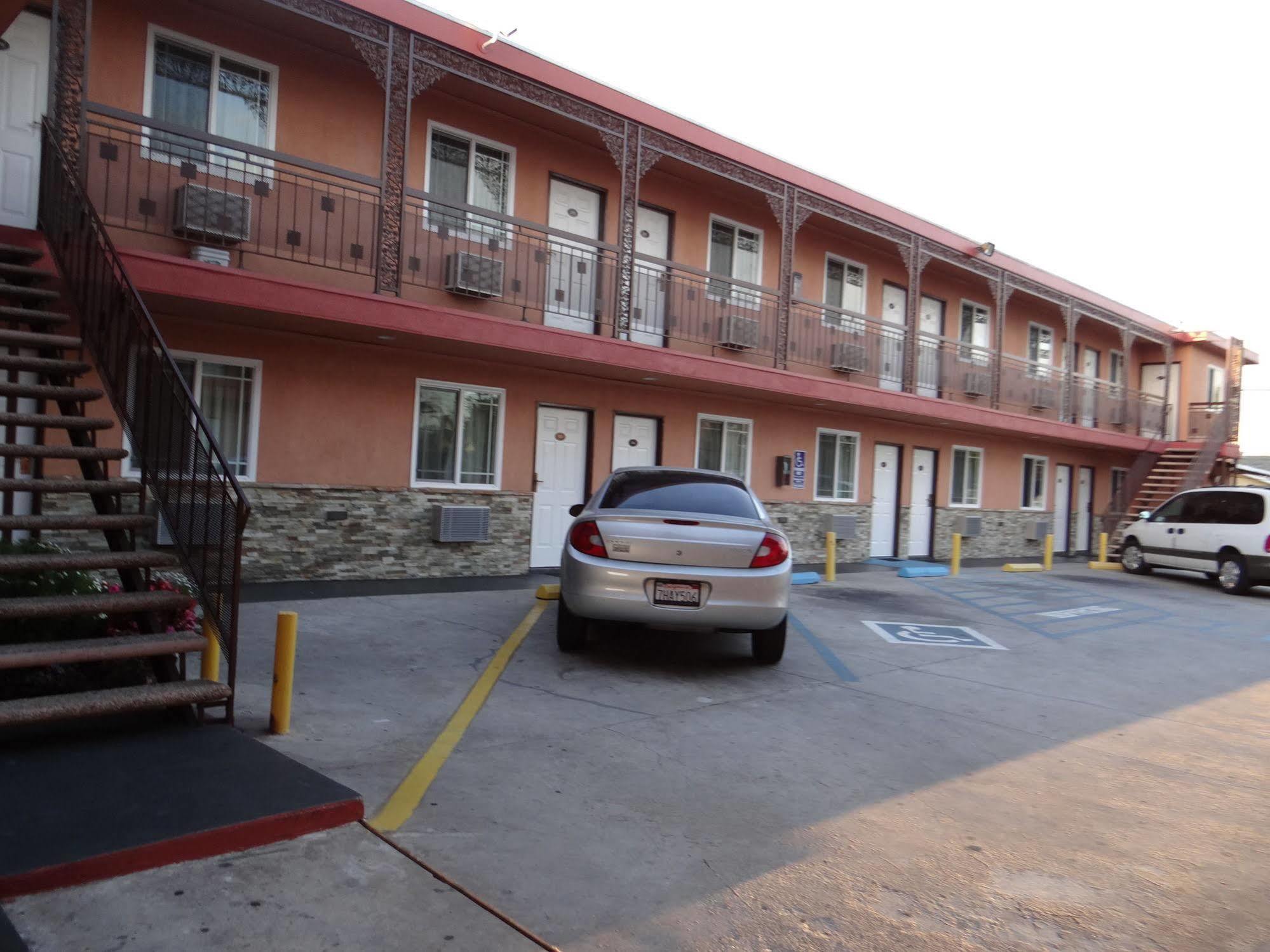 Travel Inn Los Angeles Exterior photo