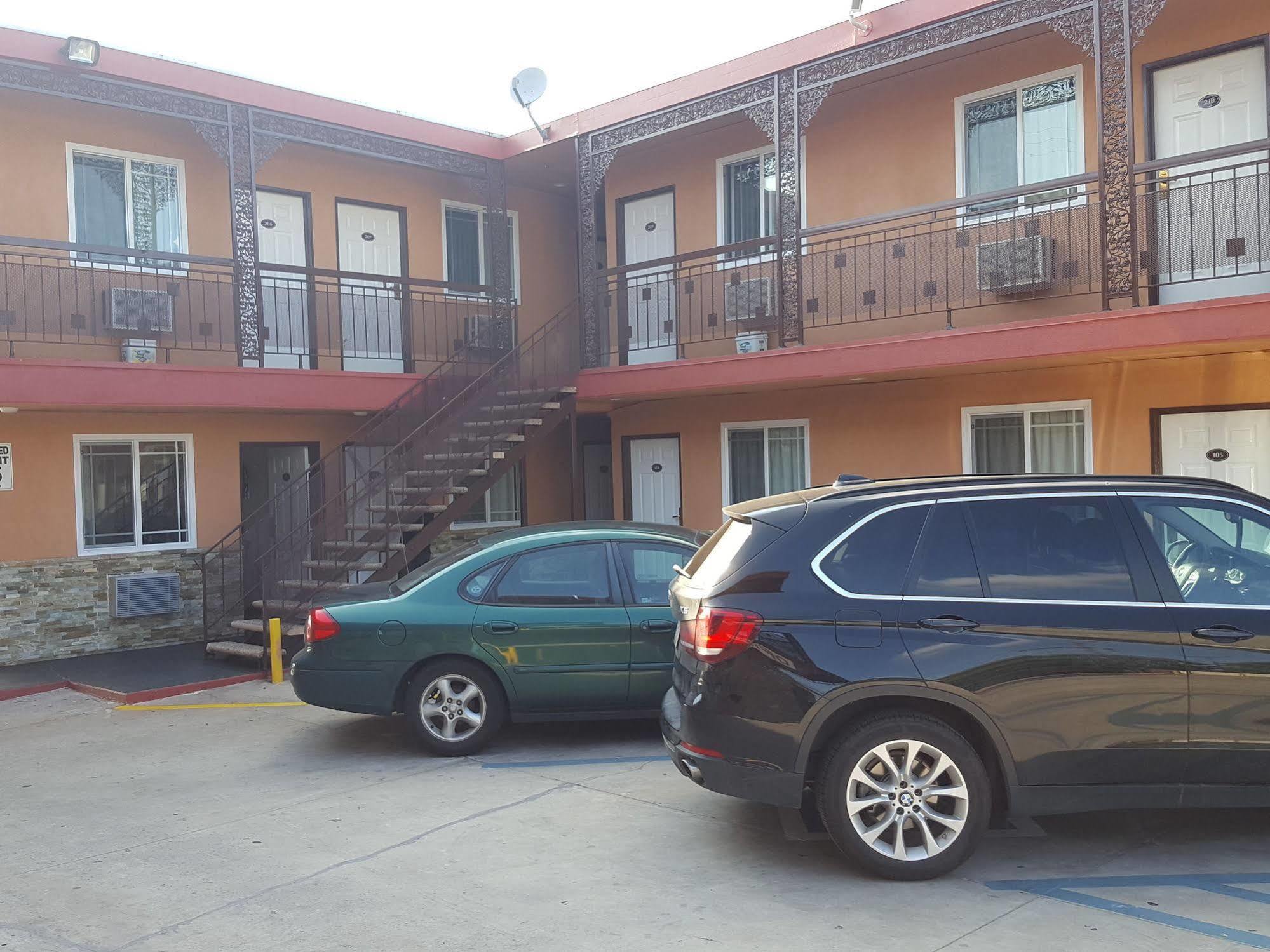 Travel Inn Los Angeles Exterior photo